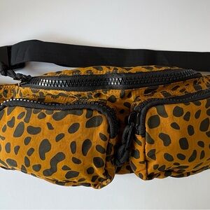 Leopard Print Men's Waist Bag